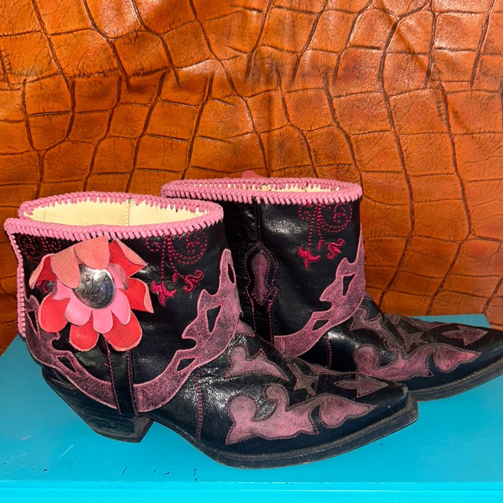 Western vintage booties